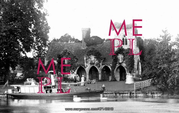  : Medmenham Abbey, River Thames