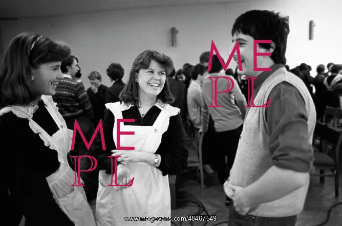 : Meeting of English and Soviet pupils : Meeting of English and Soviet pupils