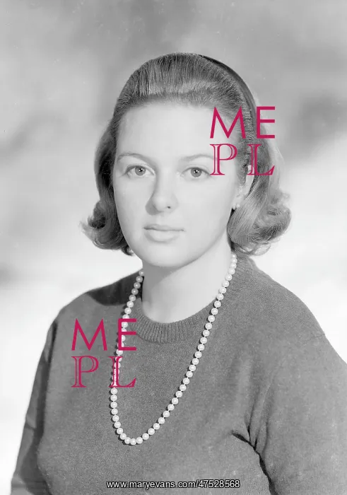  : Melanie Maugham