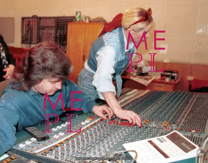 : Melodiya record studio, 1999 : Melodiya record studio, 1999