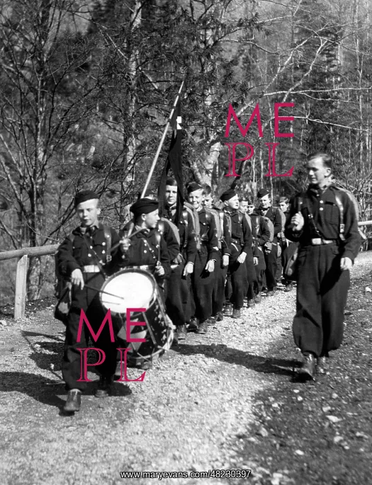 : Members of the Deutsches Jungvolk on the march : Members of the Deutsches Jungvolk on the march