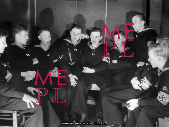 : Members of the Marine-HJ while singing in Berlin, 1935 : Members of the Marine-HJ while singing in Berlin, 1935