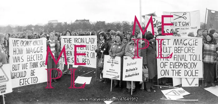 : Members of NUTGW campaigning : Members of NUTGW campaigning