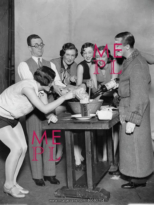 : Members of the production of LOVE : Members of the production of LOVE