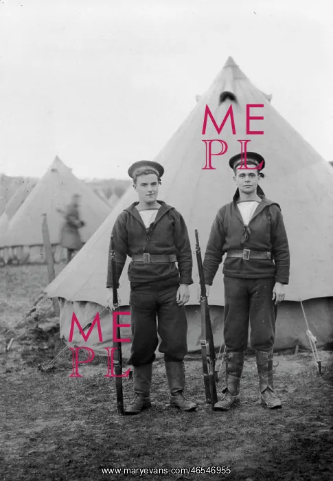 : Two members of the Royal Naval Division : Two members of the Royal Naval Division