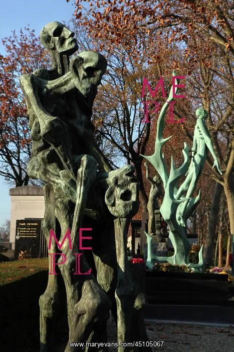 : Memorial in honour of prisoners from Buchenwald-Dora : Memorial in honour of prisoners from Buchenwald-Dora