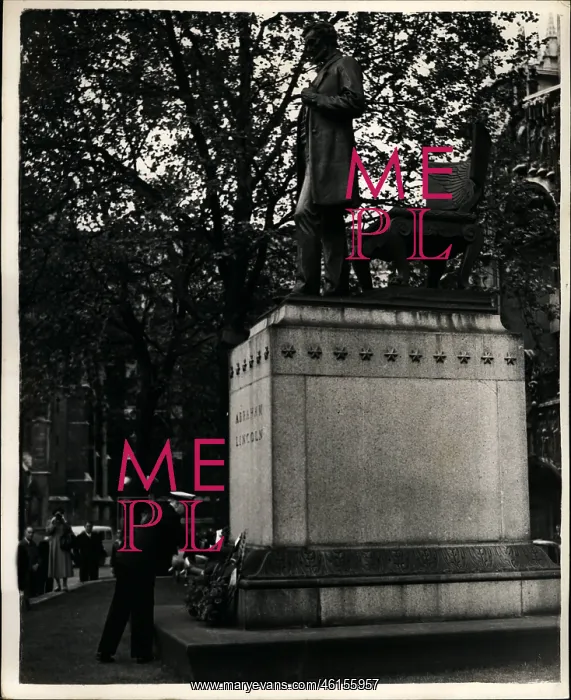 : Memorials - Monuments - Museums - Parks - Statues : Memorials - Monuments - Museums - Parks - Statues