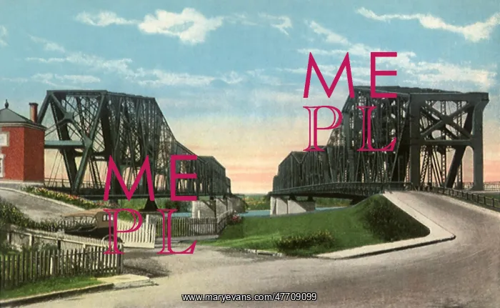  : Memphis and Harahan Bridges. Memphis
