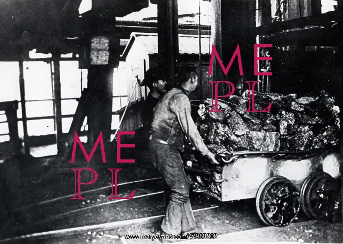: Men with dram, Elliot Colliery, New Tredegar, South Wales : Men with dram, Elliot Colliery, New Tredegar, South Wales