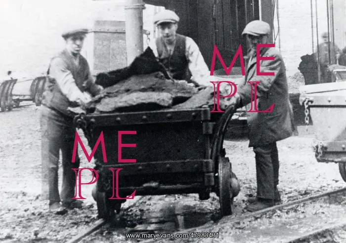 : Men with dram, Hook Colliery, Pembrokeshire, South Wales : Men with dram, Hook Colliery, Pembrokeshire, South Wales
