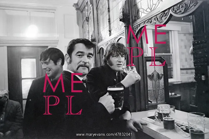 : Men drinking pints, Birch Villa pub, Rusholme : Men drinking pints, Birch Villa pub, Rusholme