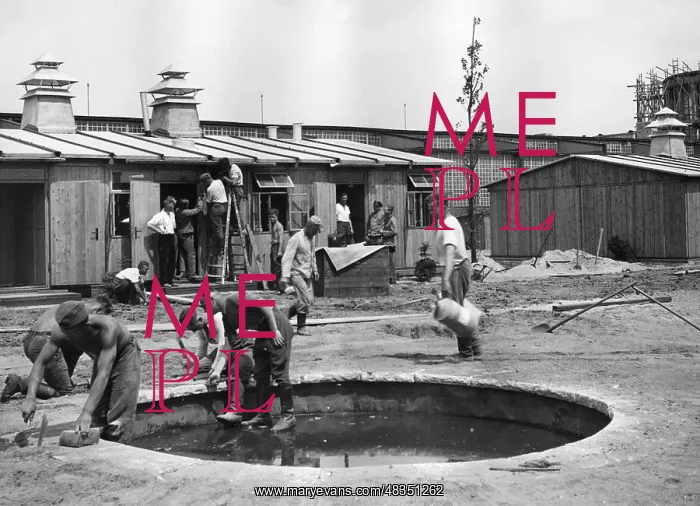: Men of the Labor Service build a pool, 1936 : Men of the Labor Service build a pool, 1936