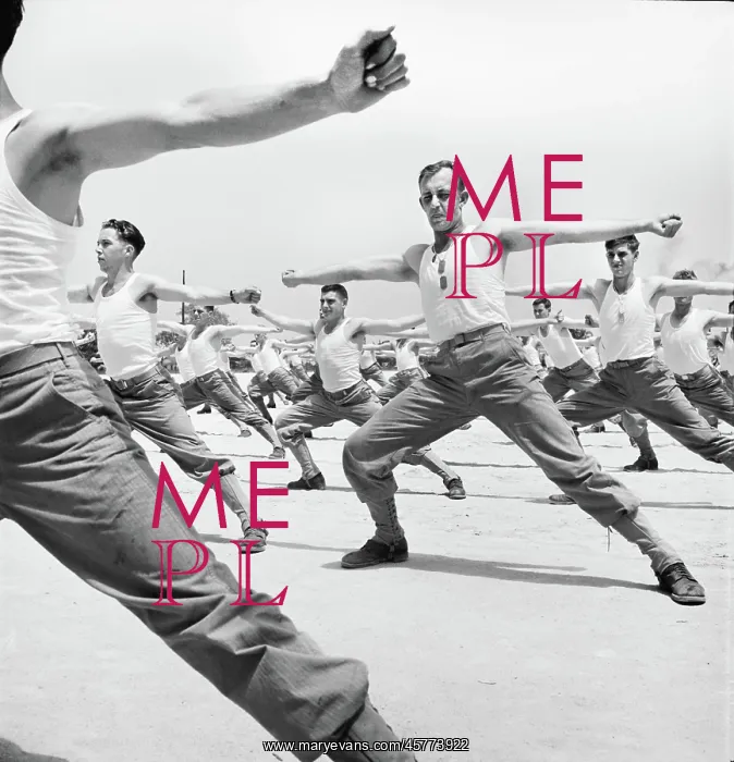 : men - military - exercise - World War II : men - military - exercise - World War II