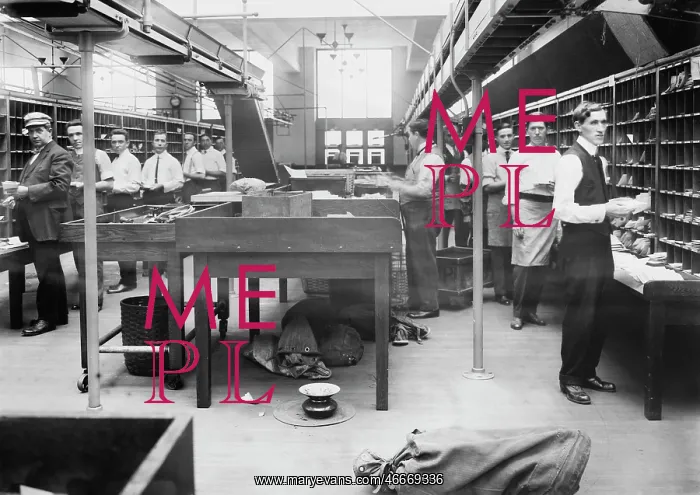 : Men - Occupations - Post Office : Men - Occupations - Post Office