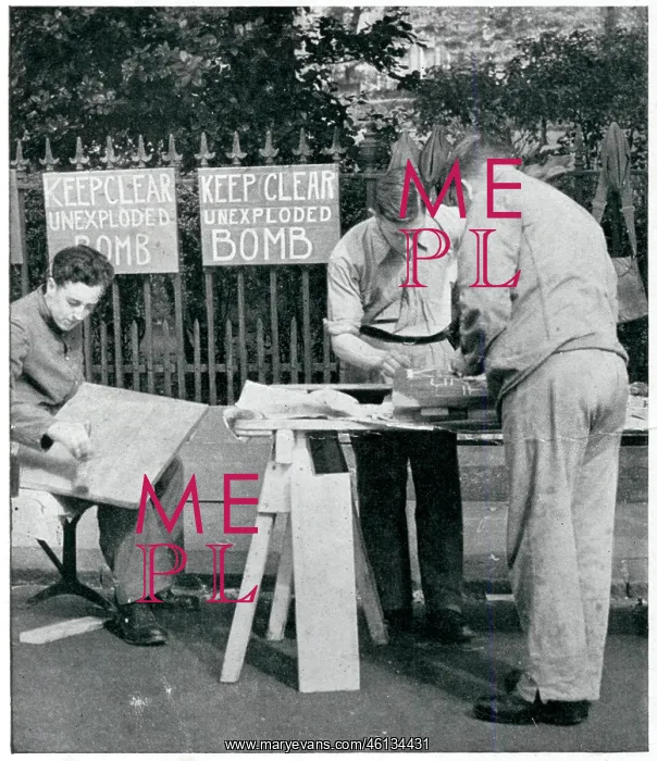 : Men painting warning signs for unexploded bombs, Sept 1939 : Men painting warning signs for unexploded bombs, Sept 1939