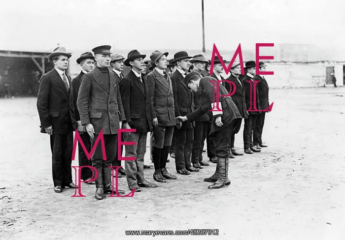: Men at a paramilitary training, 1914 : Men at a paramilitary training, 1914