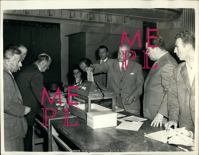 : Men voting in San Marino General Election : Men voting in San Marino General Election