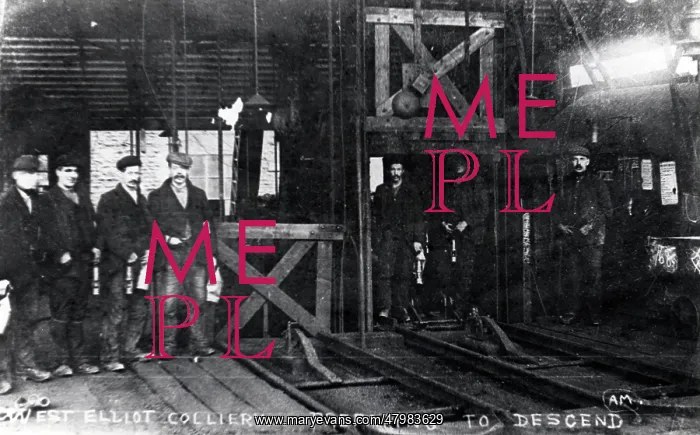 : Men at West Pit, Elliot Colliery, New Tredegar, South Wales : Men at West Pit, Elliot Colliery, New Tredegar, South Wales