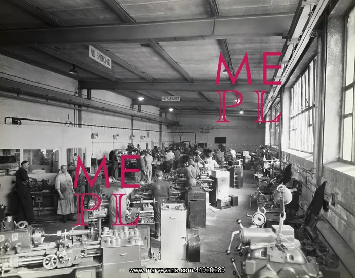 : Men and Women Working in Maintenance at the Headquarters? : Men and Women Working in Maintenance at the Headquarters?