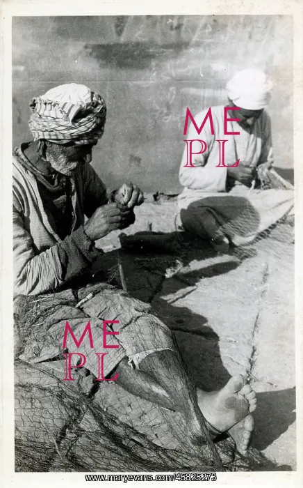 : Mending Fishing nets - Egypt : Mending Fishing nets - Egypt