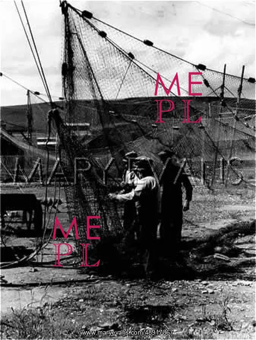  : MENDING SALMON NETS