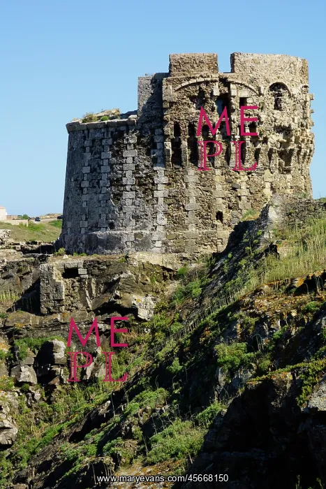 : Menorca, Cala Mesquida: Watch- / defence-tower : Menorca, Cala Mesquida: Watch- / defence-tower