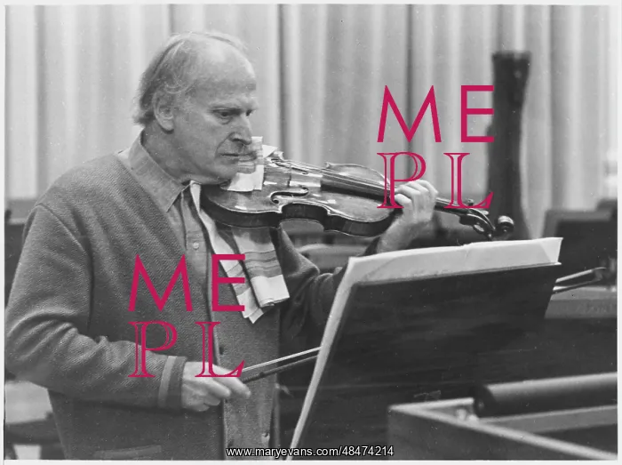 : MENUHIN / YEHUDI / 1977 : MENUHIN / YEHUDI / 1977