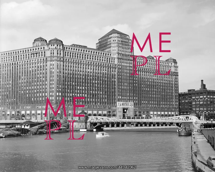 : Merchandise Mart Built in 1930 Has River Front : Merchandise Mart Built in 1930 Has River Front