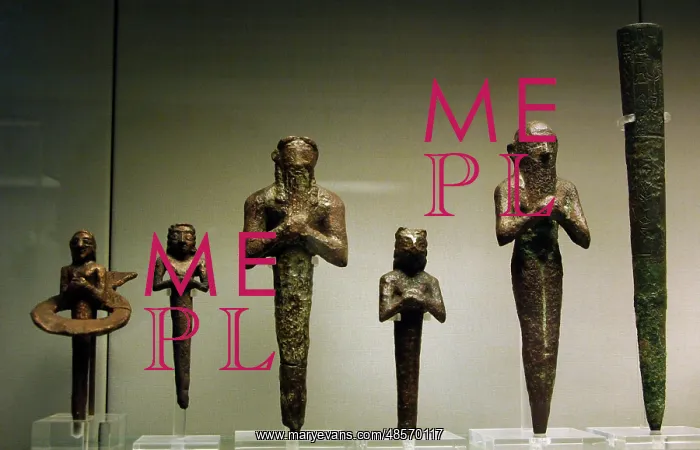 : Mesopotamia. Foundation nails. 3rd Millenium BC. Bronze. Ir : Mesopotamia. Foundation nails. 3rd Millenium BC. Bronze. Ir