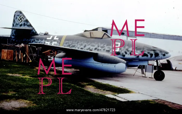 : Messerschmitt Me 262A T2-4012 - White 9 : Messerschmitt Me 262A T2-4012 - White 9