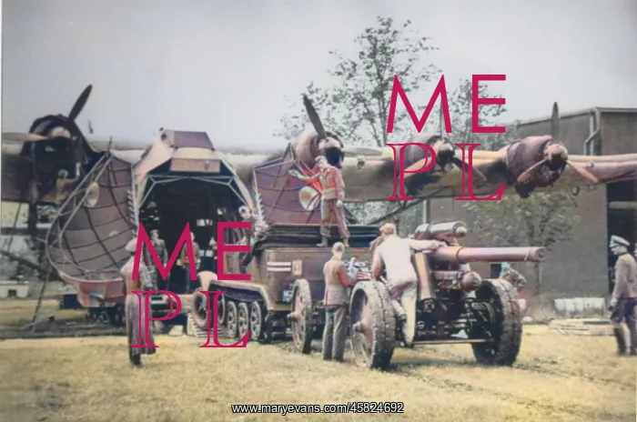 : Messerschmitt Me 323D -1 loading artillary : Messerschmitt Me 323D -1 loading artillary