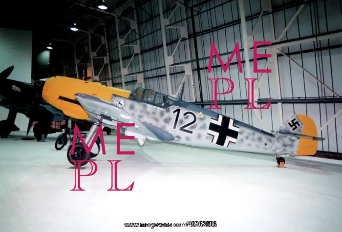 : Messerschmitt Bf 109E-3 8477M : Messerschmitt Bf 109E-3 8477M