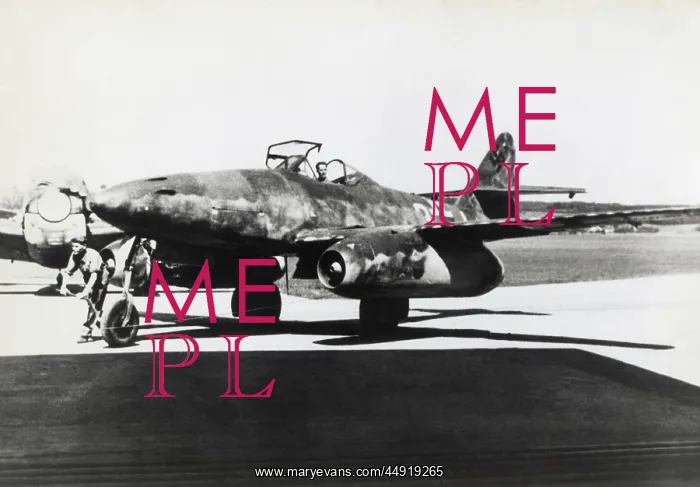 : Messerschmitt Me-262B-1A Schwalbe : Messerschmitt Me-262B-1A Schwalbe