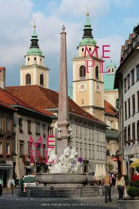 : Mestni Square and St Nicholas Cathedral, Ljubljana, Slovenia : Mestni Square and St Nicholas Cathedral, Ljubljana, Slovenia