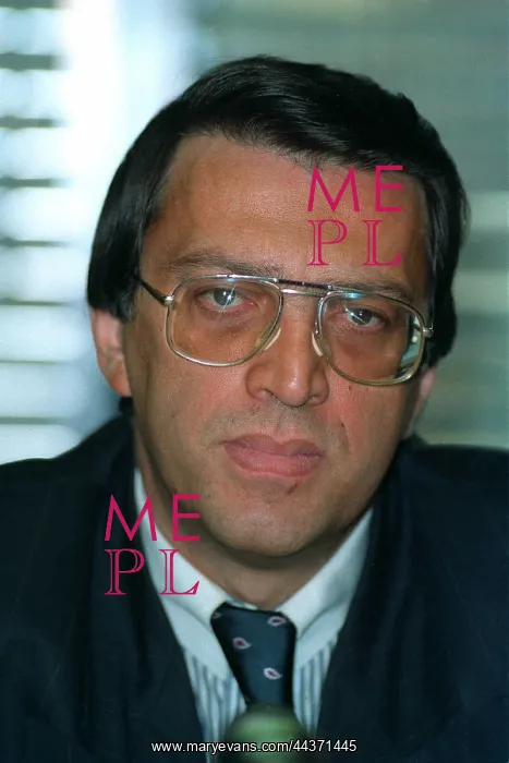  : Mesut Yilmaz