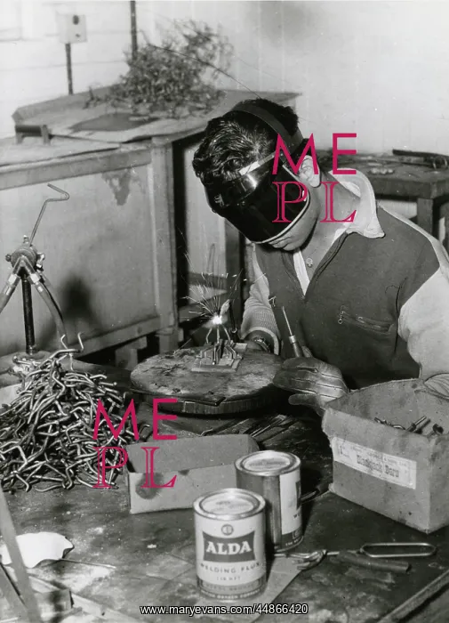 : METAL WORKER 1960S