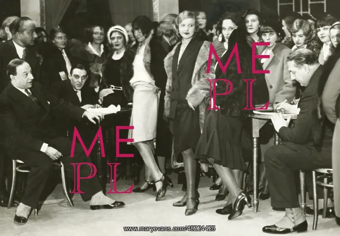 : The Metropol Theater, 1930 : The Metropol Theater, 1930