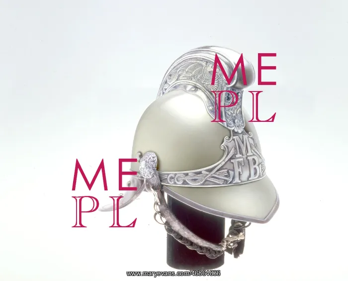 : Metropolitan Fire Brigade helmet : Metropolitan Fire Brigade helmet