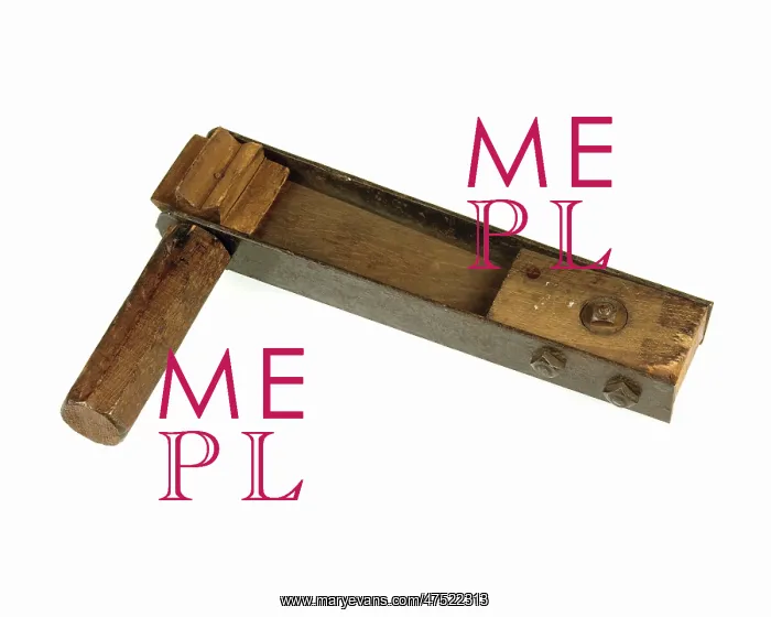  : Metropolitan Police rattle