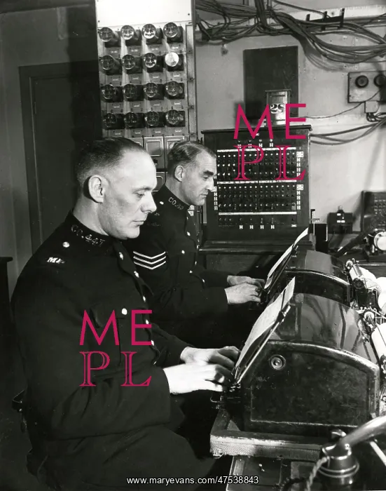 : Two Metropolitan Police telegraph operators : Two Metropolitan Police telegraph operators