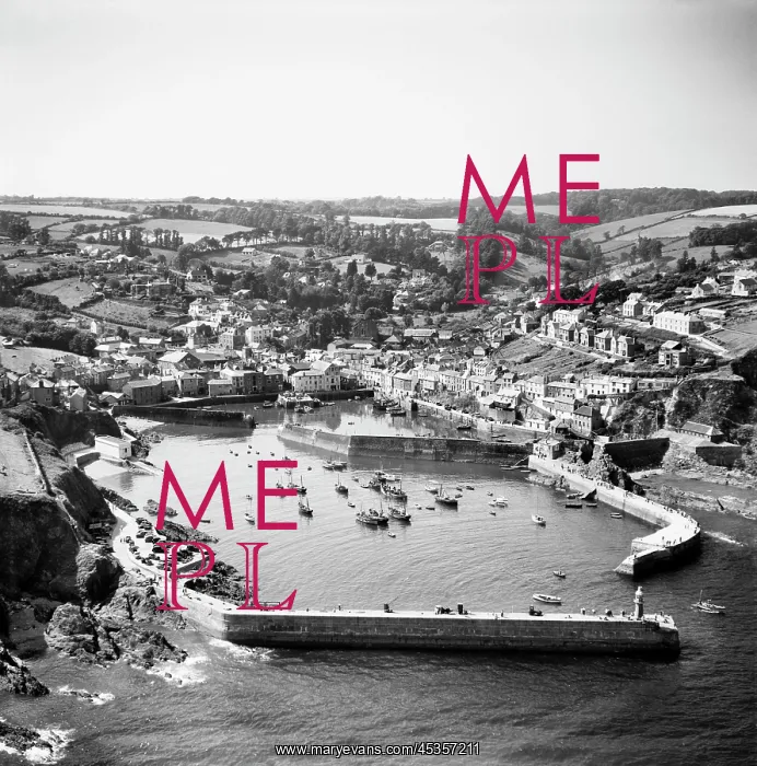 : Mevagissey Harbour : Mevagissey Harbour