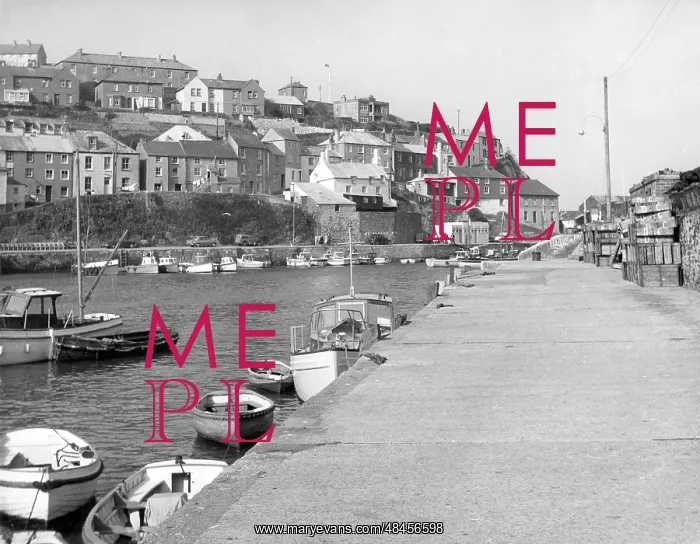 : MEVAGISSEY HARBOUR : MEVAGISSEY HARBOUR