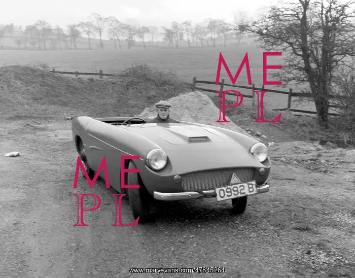 : MGB custom 8096 WU, with trade plates 0992 B : MGB custom 8096 WU, with trade plates 0992 B