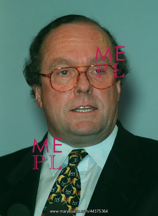  : Michael Ancram MP