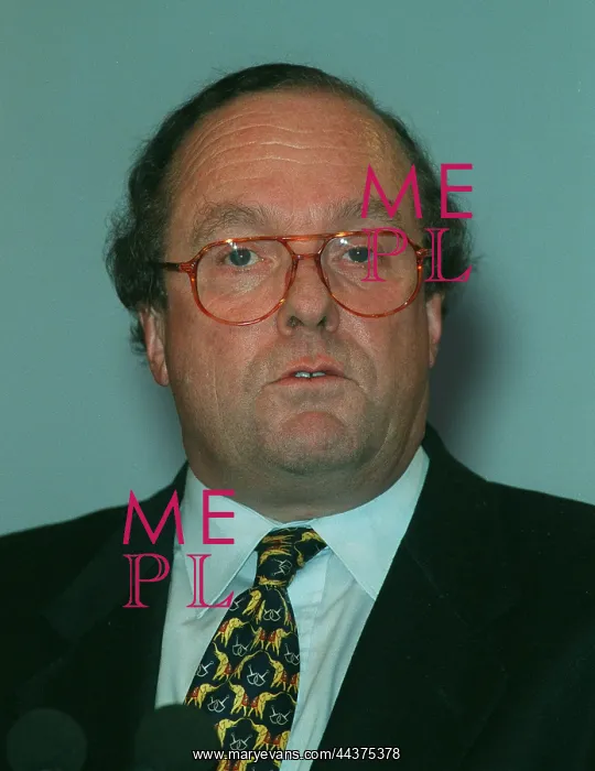  : Michael Ancram MP