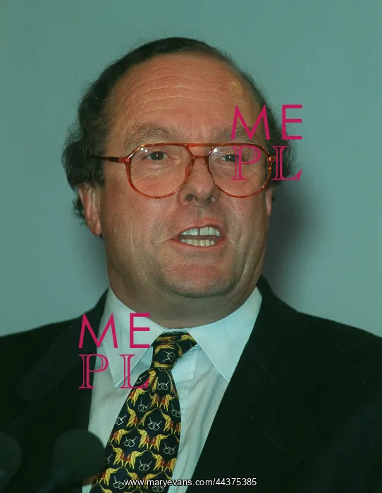  : Michael Ancram MP