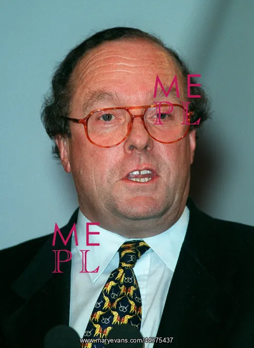  : Michael Ancram MP