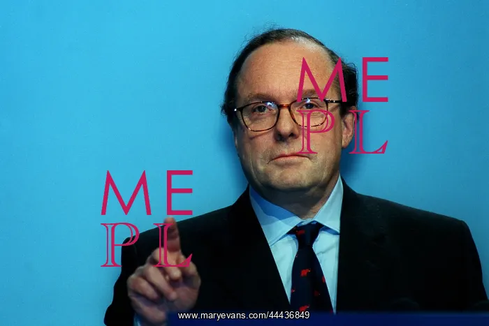  : Michael Ancram MP