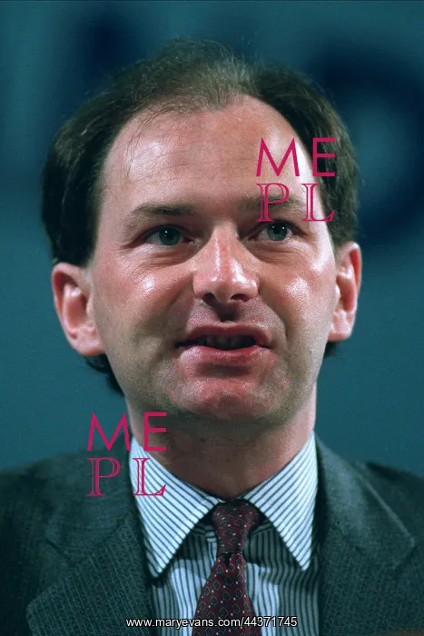 : Michael Forsyth MP