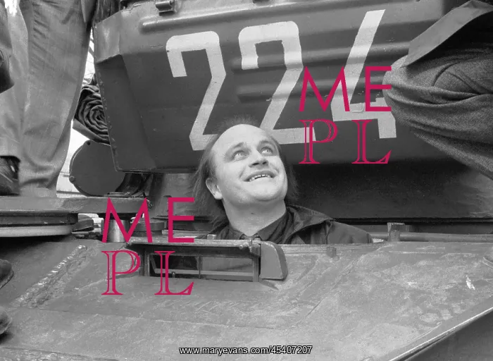 : Michael Kocab - tank - Milovice : Michael Kocab - tank - Milovice